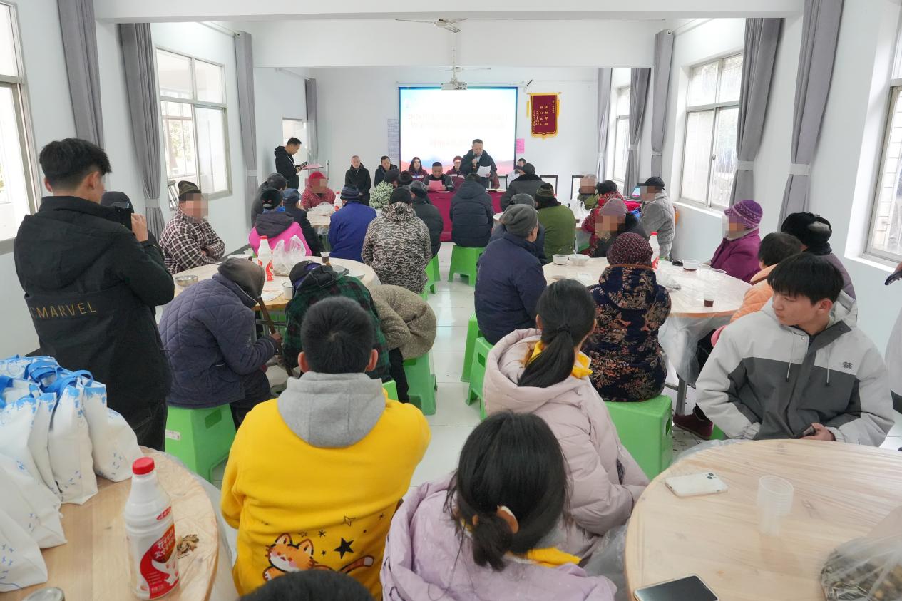 慰问送暖情切 防治关怀意长