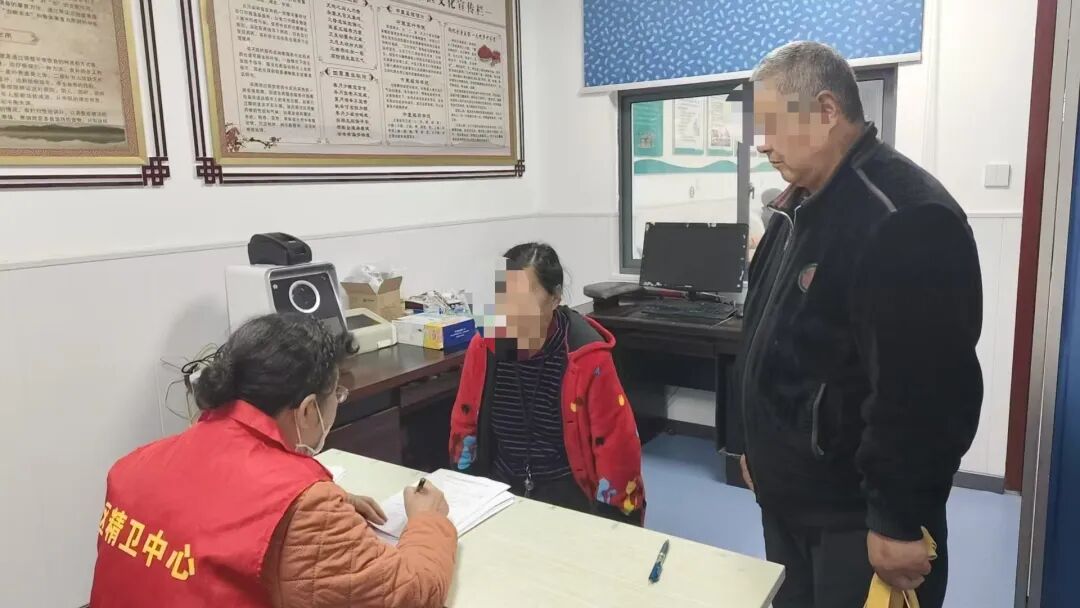 体检关怀进社区 温情守护筑安康